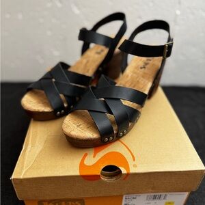 Kork Ease Kork’s Black Leather Strappy Sandals size 9